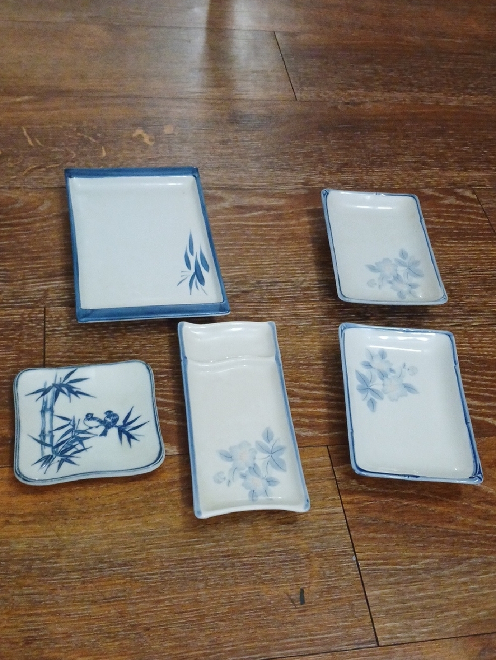 Japanese Rectangular Plates And Square Dish Plate Set - Elegant Floral Design